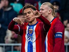 Antonio Nusa celebrando con el Club Brujas